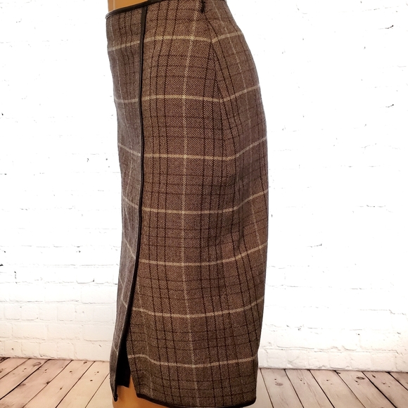 Banana Republic grey wool pencil skirt - Picture 4 of 6